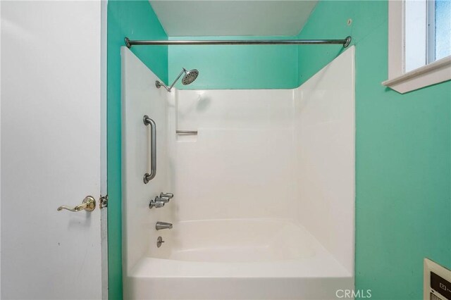 16374 35th Ave Unit 2, Clearlake, CA 95422 - full bath featuring bathing tub / shower combination