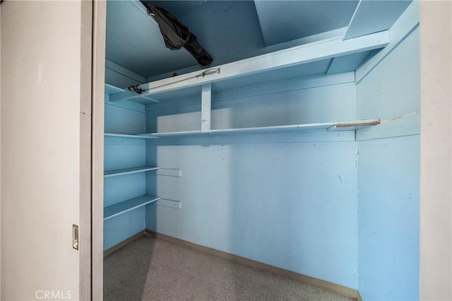 16374 35th Ave Unit 2, Clearlake, CA 95422 - view of walk in closet