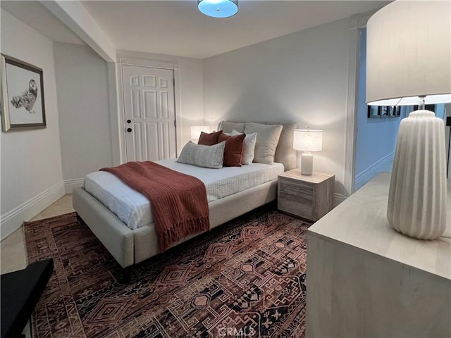 16815 Bajio Rd, Encino, CA 91436 - bedroom featuring baseboards