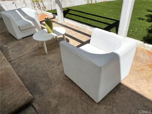 16815 Bajio Rd, Encino, CA 91436 - view of patio / terrace featuring an outdoor hangout area
