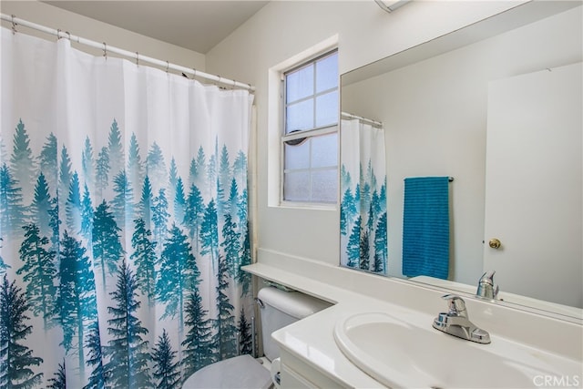 25545 Prospect Ave, Loma Linda, CA 92354 - full bathroom featuring vanity and curtained shower