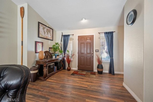 935 Running Stag Way, Paso Robles, CA 93446 - foyer entrance with dark wood finished floors and vaulted ceiling