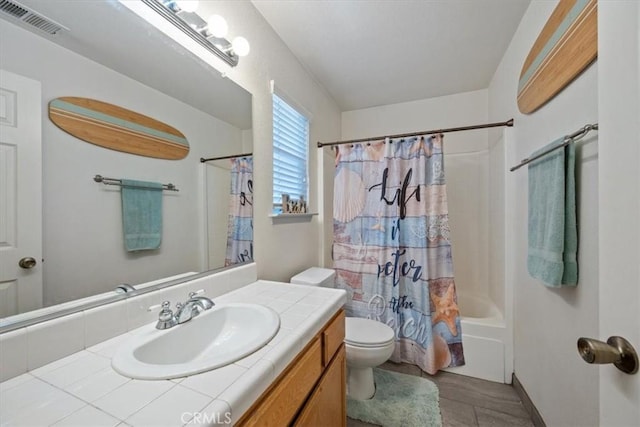 935 Running Stag Way, Paso Robles, CA 93446 - full bath featuring vanity and shower / bath combo with shower curtain