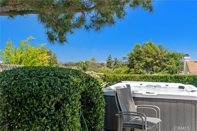 42244 Cosmic Dr, Temecula, CA 92592 - balcony with a hot tub