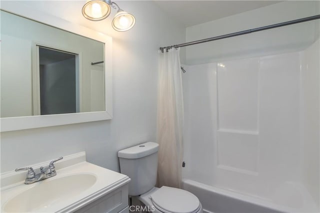 16755 Parthenia St Unit 5, Northridge, CA 91343 - bathroom with vanity and shower / bath combo with shower curtain
