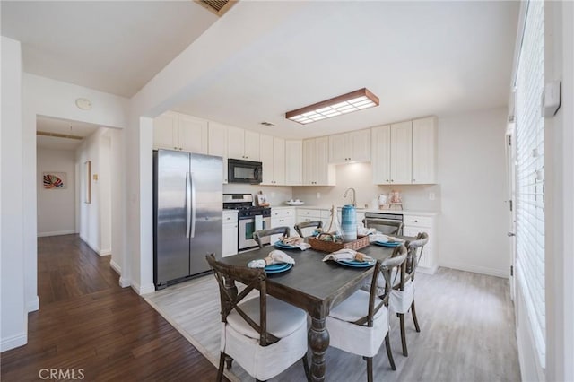 3209 Cricklewood St, Torrance, CA 90505 - photo 5