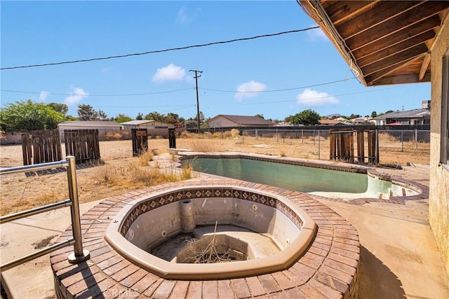 19215 Hupa Rd, Apple Valley, CA 92307 - view of swimming pool