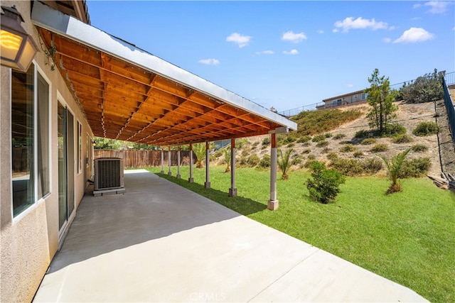 28677 Sunridge Ct, Menifee, CA 92584 - view of patio / terrace with a carport