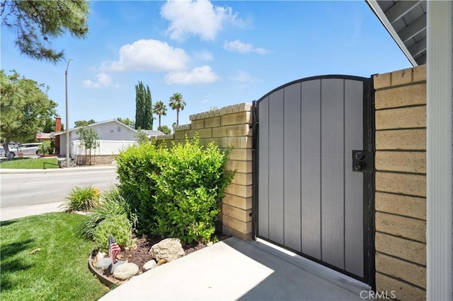 25796 Olivas Park Rd, Valencia, CA 91355 - view of gate