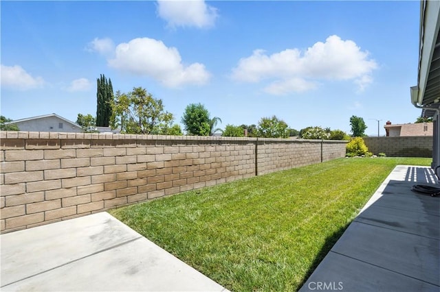 25796 Olivas Park Rd, Valencia, CA 91355 - fenced backyard featuring a patio area