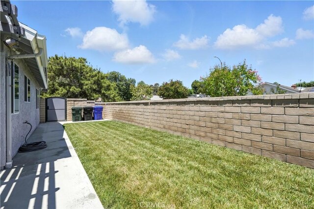 25796 Olivas Park Rd, Valencia, CA 91355 - view of fenced backyard