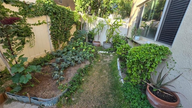 1063 S Reservoir St, Pomona, CA 91766 - view of fenced backyard