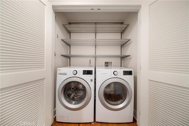 627 Deep Valley Dr Unit 410, Rolling Hills Estates, CA 90274 - washroom featuring washing machine and dryer