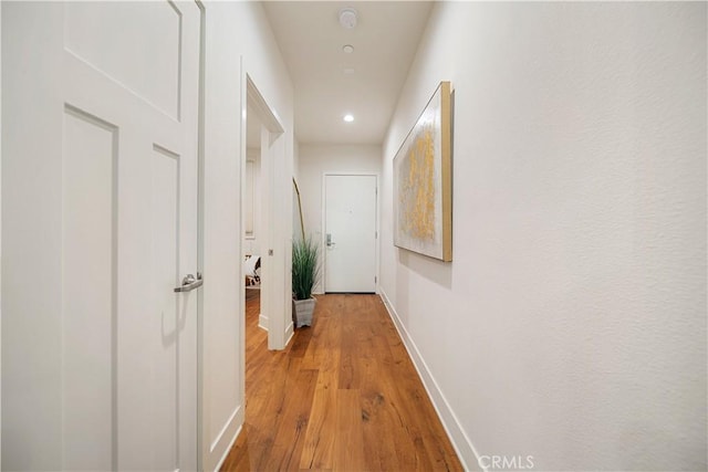 627 Deep Valley Dr Unit 410, Rolling Hills Estates, CA 90274 - hall featuring light wood finished floors and recessed lighting