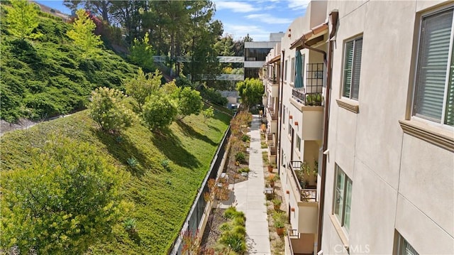627 Deep Valley Dr Unit 410, Rolling Hills Estates, CA 90274 - view of yard