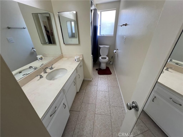 43216 San Miguel Way, Hemet, CA 92544 - full bath featuring baseboards and vanity