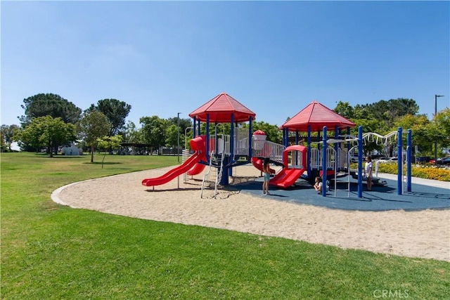 2614 S Quarry Ln Unit D, Walnut, CA 91789 - community jungle gym with a lawn