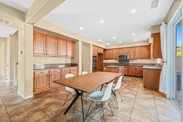 32066 Red Mountain Way, Temecula, CA 92592 - photo 2