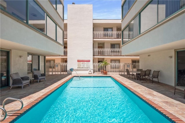 201 Calle Miramar Unit 8, Redondo Beach, CA 90277 - community pool with a patio