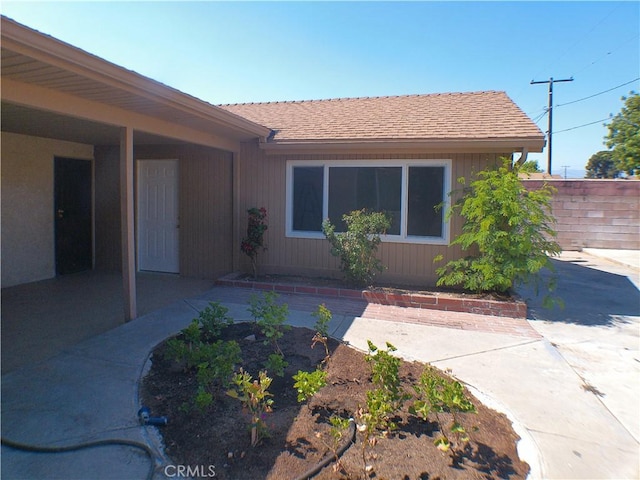 9831 Tangelo Ave, Bloomington, CA 92316 - doorway to property with a patio area