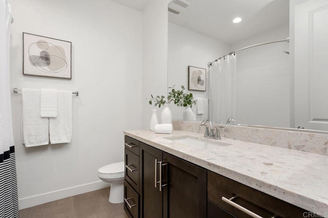 3141 Dega Pl, Carlsbad, CA 92010 - full bathroom featuring vanity, a shower with curtain, and recessed lighting
