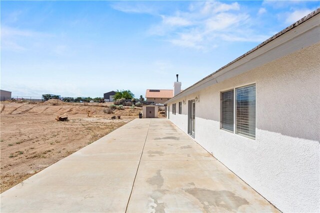 8379 Beaver Ave, Phelan, CA 92371 - view of yard with a patio area