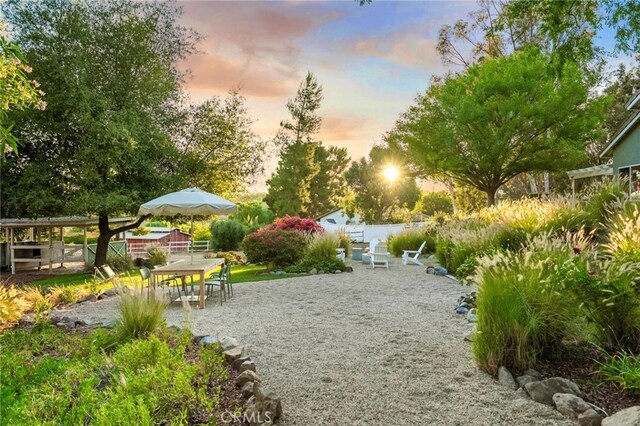 42333 Casa Verde, Temecula, CA 92592 - view of yard featuring a patio area