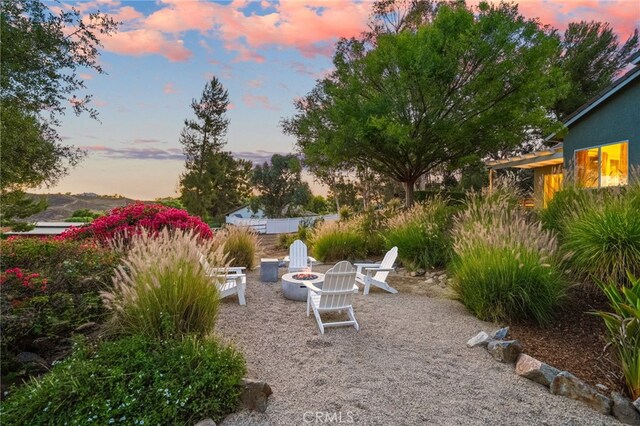 42333 Casa Verde, Temecula, CA 92592 - yard at dusk with a fire pit