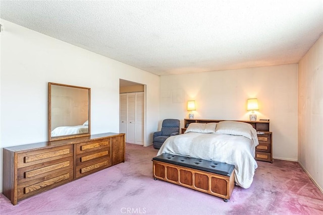 14772 Forrest Ln, Westminster, CA 92683 - bedroom with carpet, a textured ceiling, and a closet