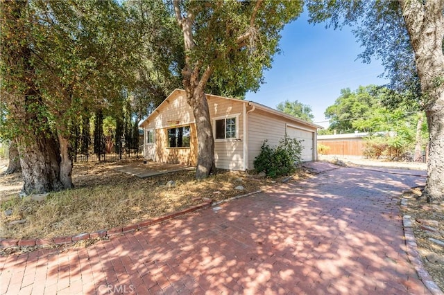 18604 Ellis Dr, Banning, CA 92220 - photo 11