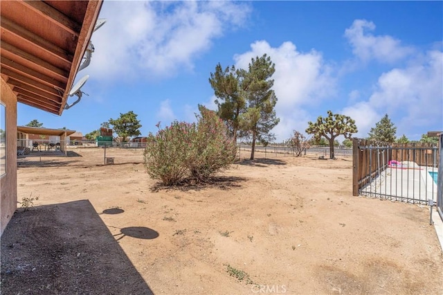 18396 Live Oak St, Hesperia, CA 92345 - view of yard