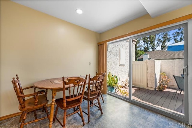 814 Cardamom Ct, Chula Vista, CA 91910 - dining area with recessed lighting