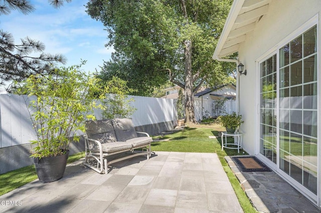 2302 Jayma Ln, La Crescenta, CA 91214 - view of patio