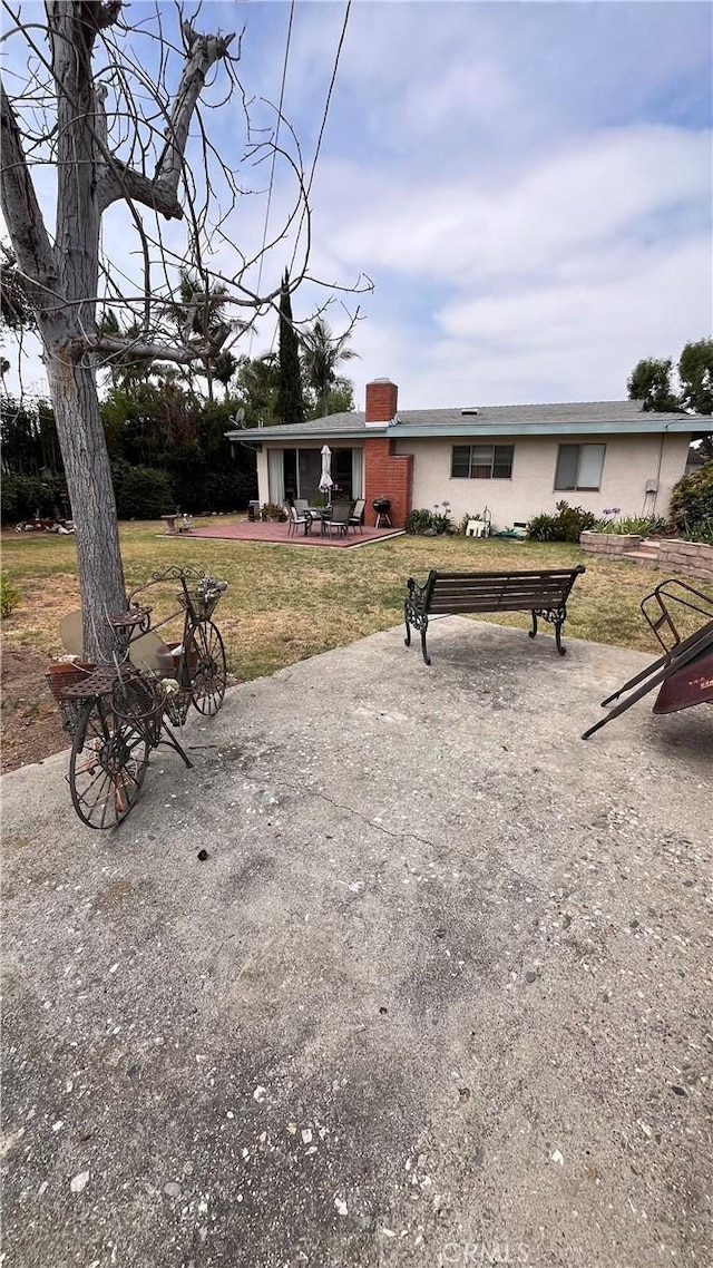 14020 Avion Dr, La Mirada, CA 90638 - view of grassy yard