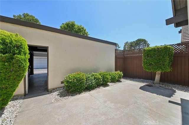 1984 Mount Shasta Dr, San Pedro, CA 90732 - view of patio