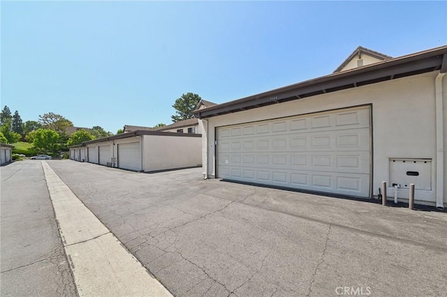 1984 Mount Shasta Dr, San Pedro, CA 90732 - view of garage