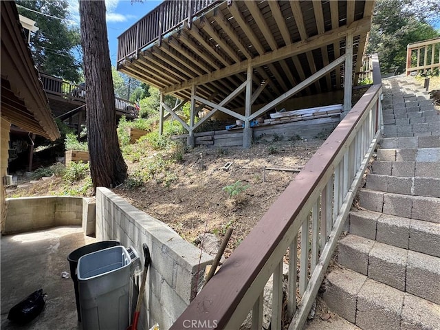 23789 Zuger, Crestline, CA 92325 - exterior space