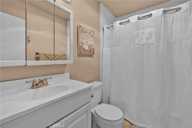 36227 Montezuma Valley Rd, Ranchita, CA 92066 - full bathroom featuring vanity and a shower with curtain