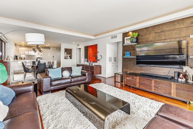 2500 Torrey Pines Rd Unit 805, La Jolla, CA 92037 - living area with wood finished floors, a chandelier, and recessed lighting