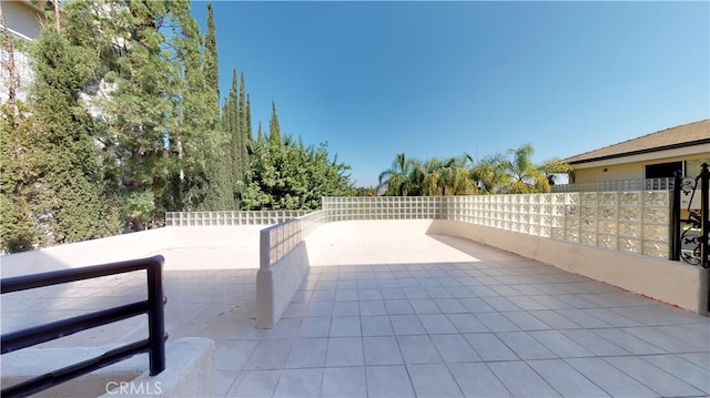 22500 N Summit Ridge Cir, Chatsworth, CA 91311 - view of patio / terrace with mail area