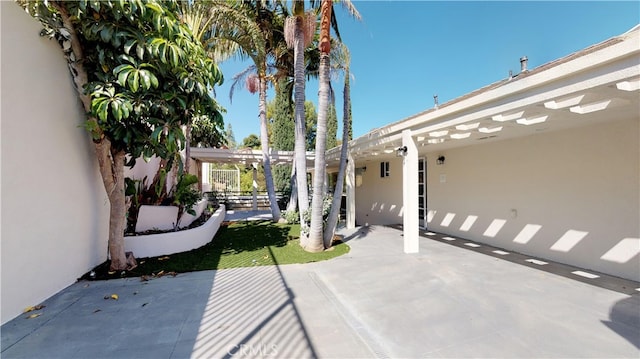 22500 N Summit Ridge Cir, Chatsworth, CA 91311 - view of patio / terrace