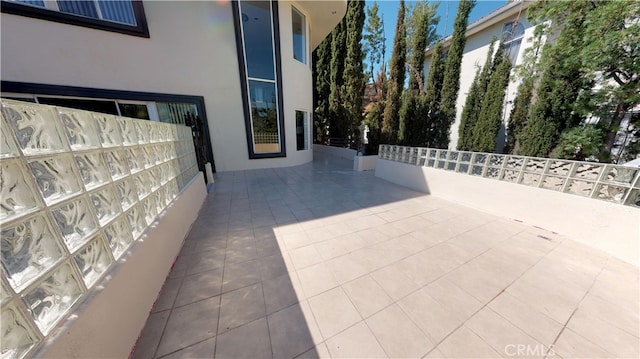 22500 N Summit Ridge Cir, Chatsworth, CA 91311 - view of patio