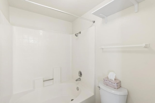 2009 Pointer Gln, Escondido, CA 92029 - bathroom with toilet and shower / washtub combination