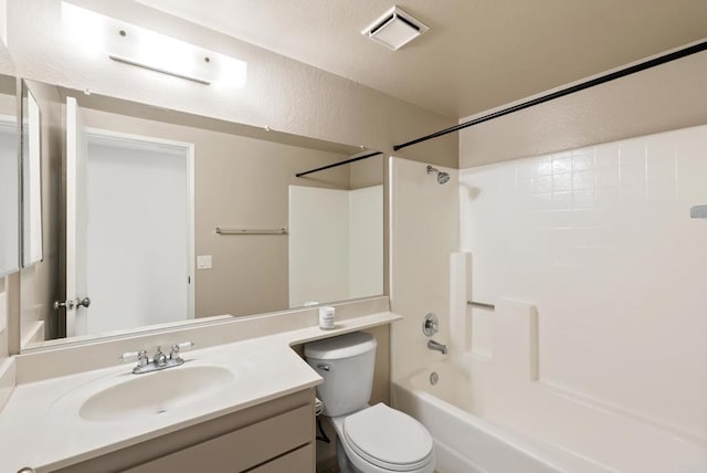 2009 Pointer Gln, Escondido, CA 92029 - full bathroom featuring vanity, shower / tub combination, and a textured wall