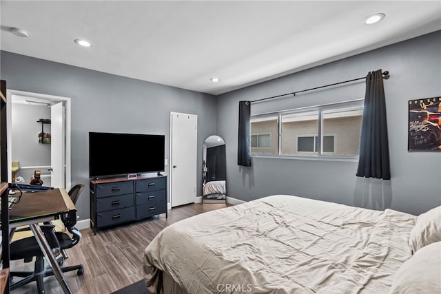 10155 De Soto Ave Unit 104, Chatsworth, CA 91311 - bedroom featuring dark wood finished floors, recessed lighting, and an office area