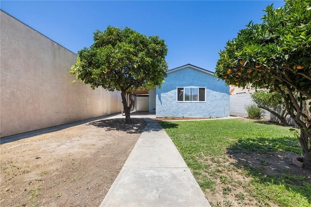 1410 Gulf Ave, Wilmington, CA 90744 - view of front facade featuring stucco siding