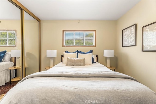 7021 Shoshone Ave, Lake Balboa, CA 91406 - bedroom with a closet