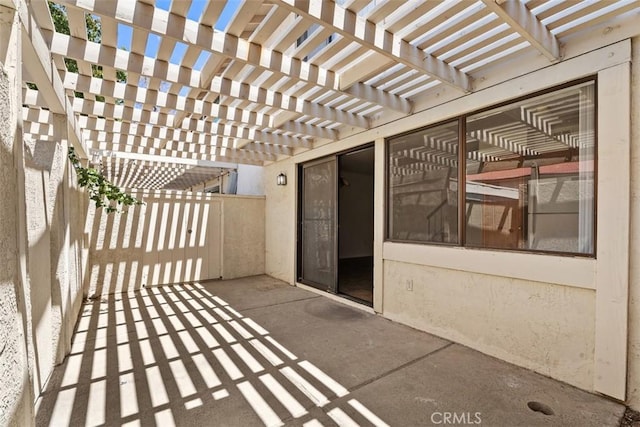 6150 Montecito Dr Unit 6, Palm Springs, CA 92264 - view of patio / terrace with a pergola