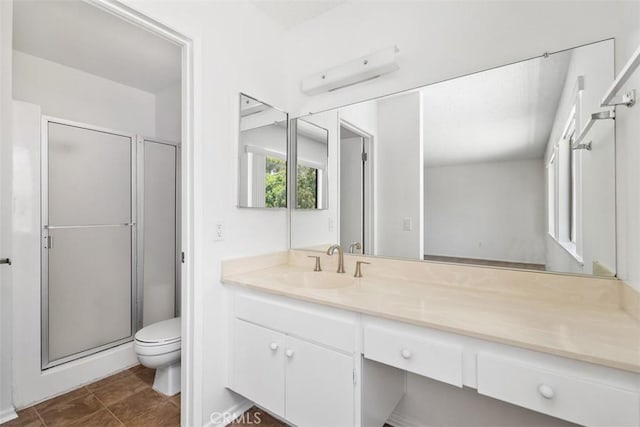 6150 Montecito Dr Unit 6, Palm Springs, CA 92264 - bathroom featuring a stall shower and vanity