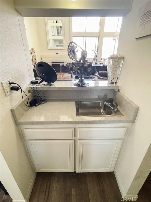 5310 Zelzah Ave Unit 312, Encino, CA 91316 - detailed view of wood finished floors